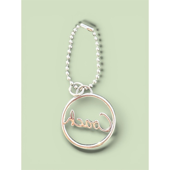 Coach Round Silver Color Script Spellout Metal Hang Tag Purse Bag Charm Y2K - Picture 2 of 2